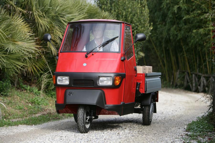  Piaggio Ape 50 1996 года  (фото 2 из 3)